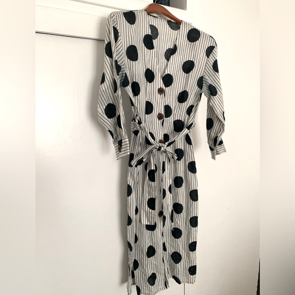 Black and white linen dress